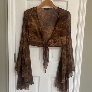 UNYX Crop flare sleeve top